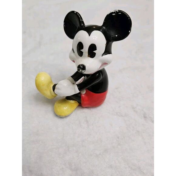 Vintage Walt Disney Company Japan Sitting MICKEY MOUSE Ceramic Toy Figure 3 3/8" - Picture 1 of 8
